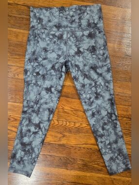 Athleta Salutation Stash Pocket Tie Dye Leggings Medium